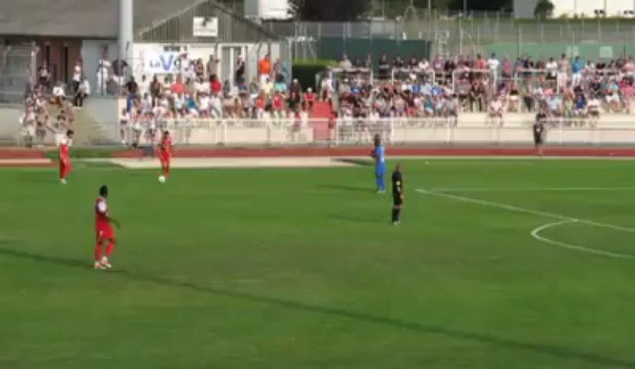 Foot (VAFC) le coup franc de Marco Da Silva contre Caen