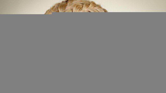 Прическа из косичек в стиле Ретро . Hairstyle of Braids Retro style