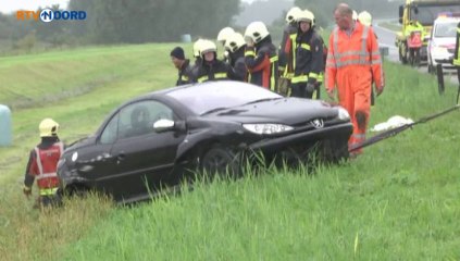 Duitser ligt uren in berm na ongeluk - RTV Noord