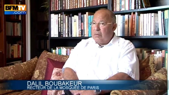 Zapping du 09/09: Un ex-otage affirme que le régime syrien n’a gazé personne, le Prince Andrew arrêté par erreur, captive de sa banque à 91 ans