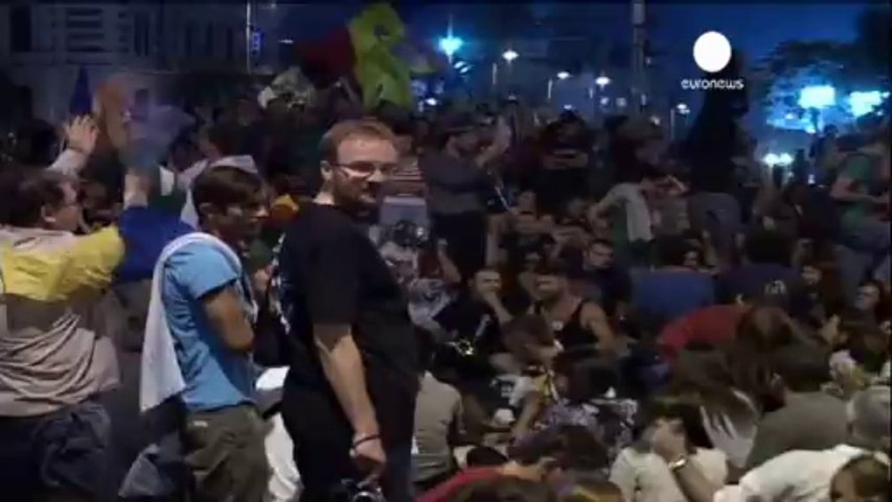 Romanian gold mine project scrapped amid nightly protests