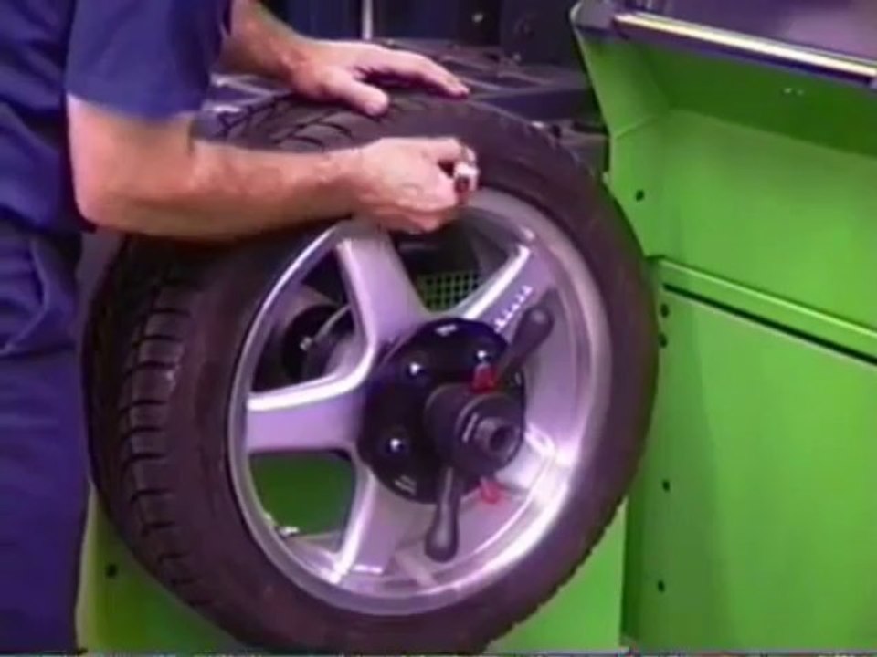 Bosch Diagnostic Wheel Balancer (WB720) from All Tire Supply