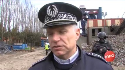 Lille : les armes à feu passent aux broyeurs.