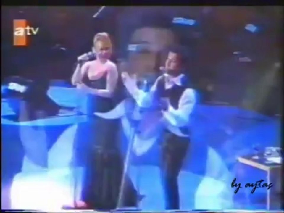 Tarkan & Sezen Aksu - Unutmamalı (Konser - 1996)