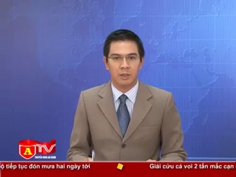 Ăn chặn tiền bán dâm của 'đồng nghiệp'