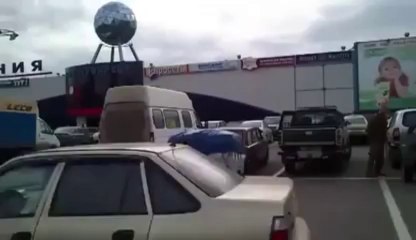 Russian Parking... with horses!!! Awesome