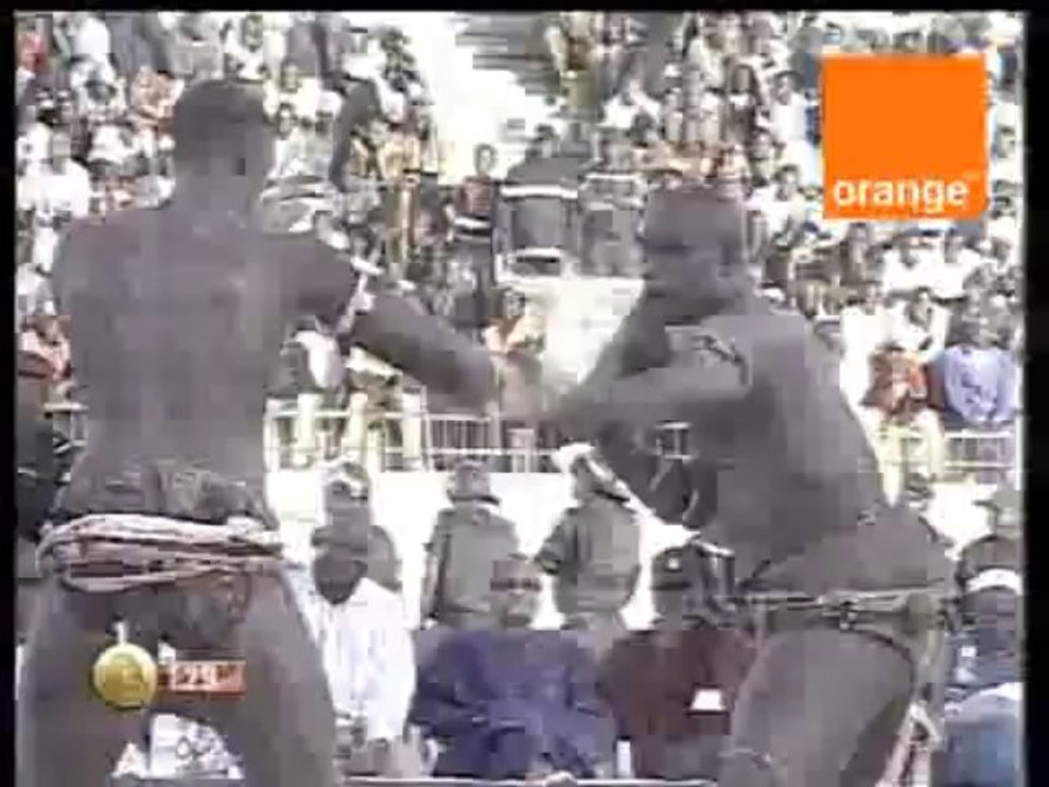 Geant Vs Sakkal - Lutte