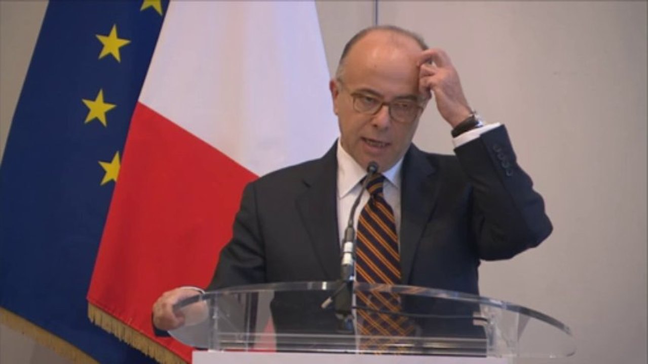 Conférence de presse sur les perspectives de croissance et les orientations du PLF 2014 - Pierre Moscovici et Bernard Cazeneuve