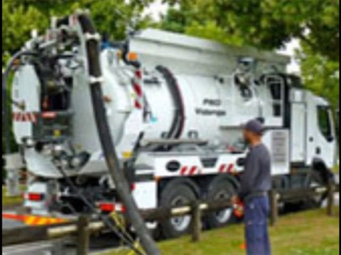 Assainissement Île-de-France - pompage fosse septique 78 et vidange bac a graisse 78