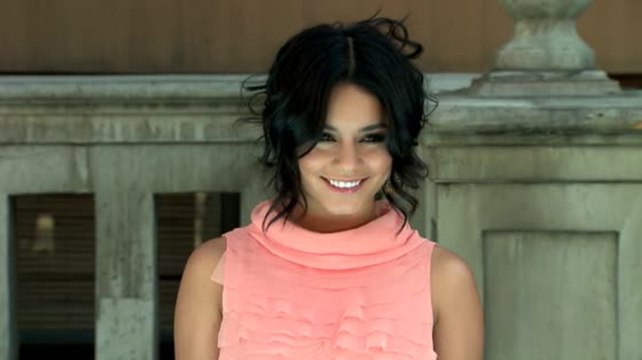 Vanessa Hudgens Really Wants an Oscar