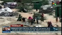 Miles de desplazados somalíes viven en campos de refugiados