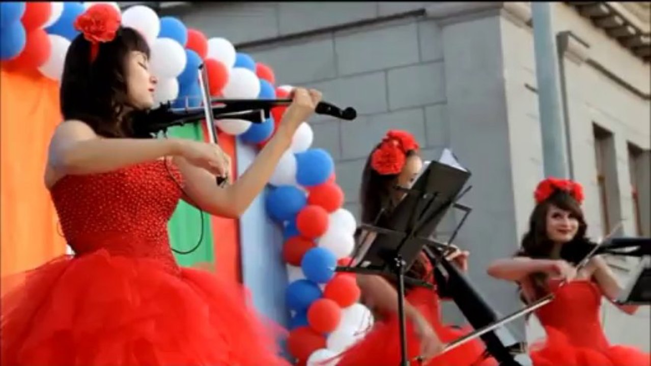 Струнное электро трио Violin Group DOLLS (скрипачки и виолончелистка)