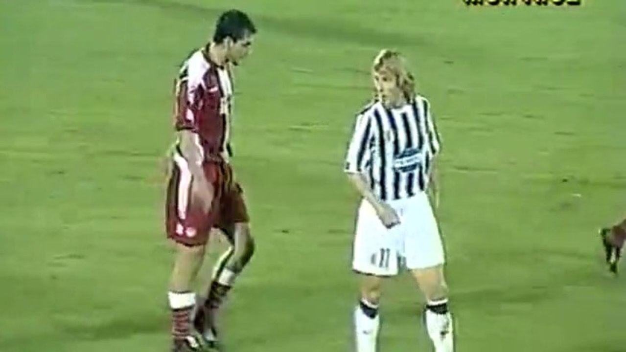 2003-04 OLYMPIACOS - JUVENTUS 1-2 (CL)
