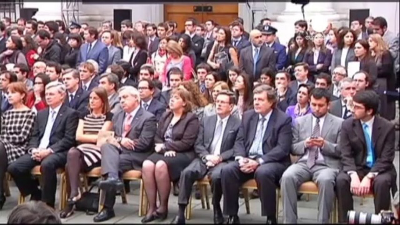 Battling Bachelet calls for Pinochet probe in Chile