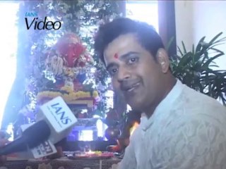 Ravi Kishan celebrates Ganesh Chaturthi