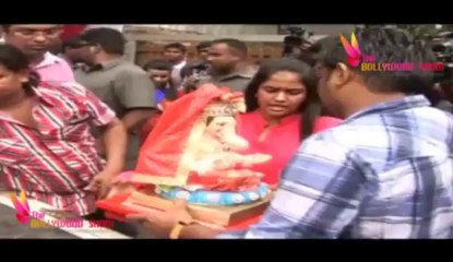 Salman Khan and Sister Arpita Receives Ganeshji at Home