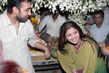 Shilpa Shetty Dancing At Ganpati Visarjan