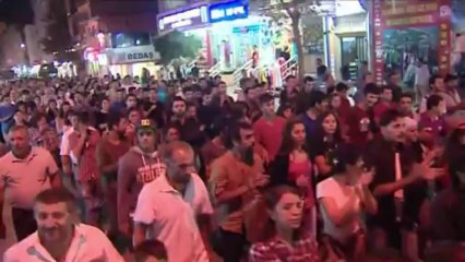 Confrontos entre ativistas e policiais na Turquia