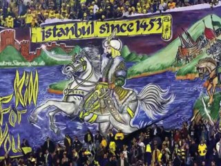 TÜRK bayrağını yakanlar diri diri Yakılıyor!GFB;nin spartak moskovadan intikamı! - 10Youtube.com