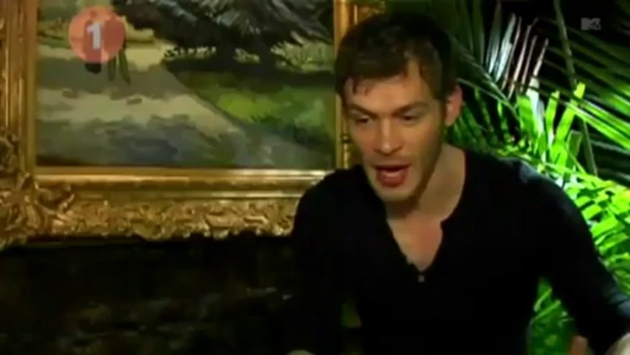 2011 Joseph Morgan @ la crypte de Klaus-MTV10 on Top