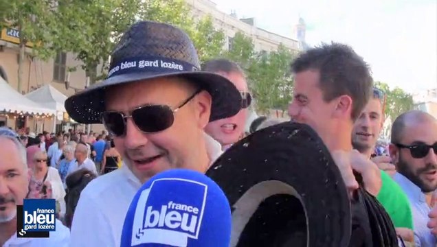 Distribution des chapeaux France Bleu Gard-Lozère