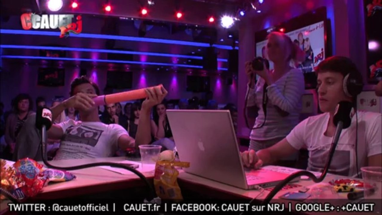 Une nana super vulgaire au super jeu ! - C'Cauet sur NRJ