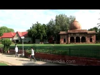 Lal Bangla, tombs of Lal Kuwar at Delhi Golf Course