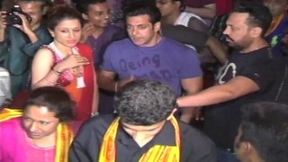 Salman Khan celebrates Ganesh Chaturthi [2013]