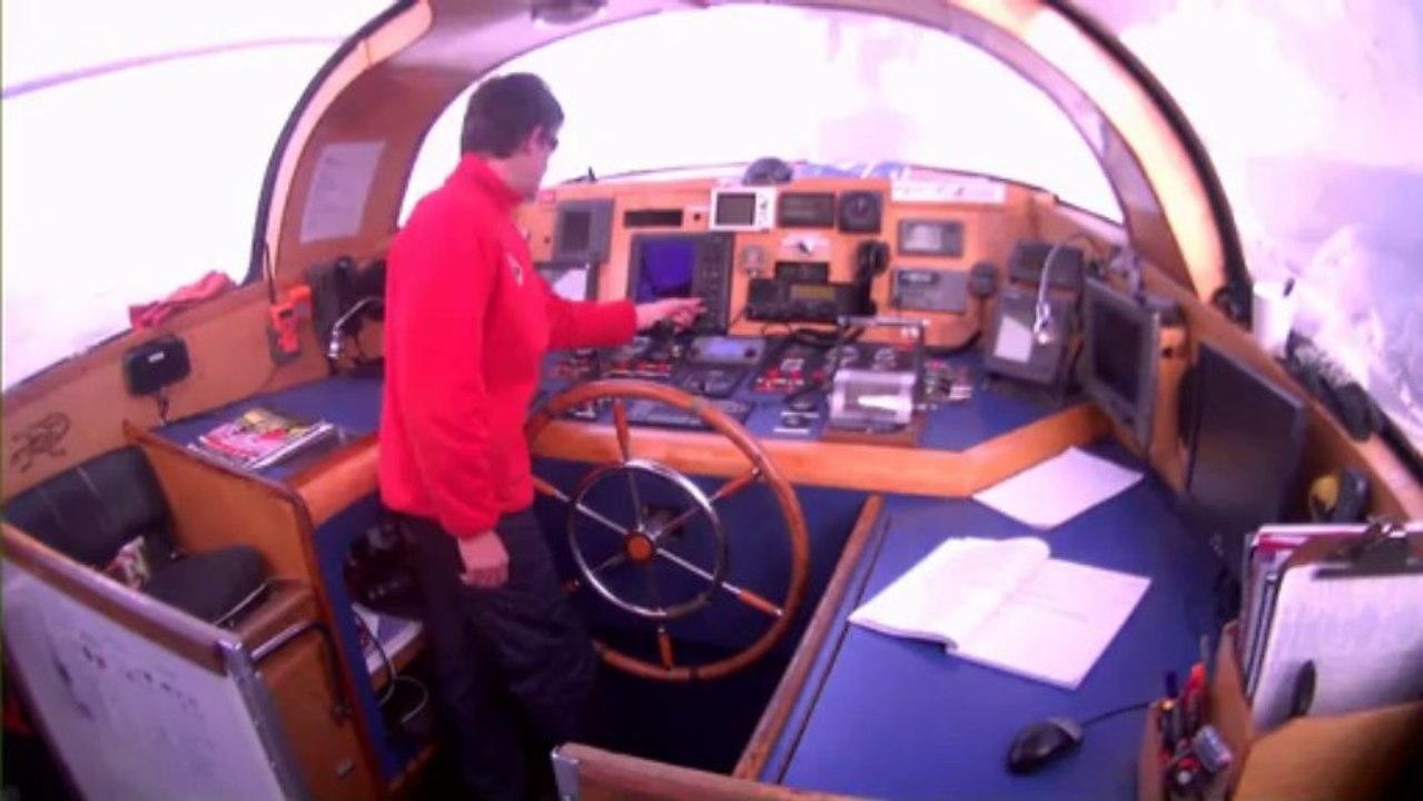 Tara en Mer des Tchouktches vues du mât © V.Hilaire/francetv nouvelles écritures/Thalassa/Tara Expéditions