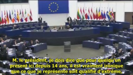 Nigel Farage fustige les va-t-en guerre européens