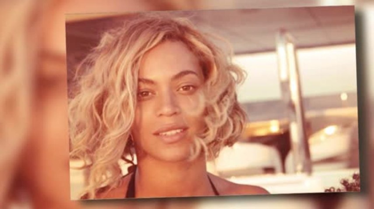 Beyoncé Shares Make-Up Free Bikini Snaps From Her European Break