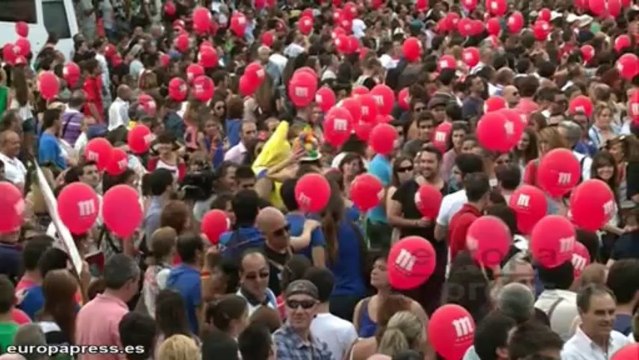 Botella toma con humor las críticas por café con leche