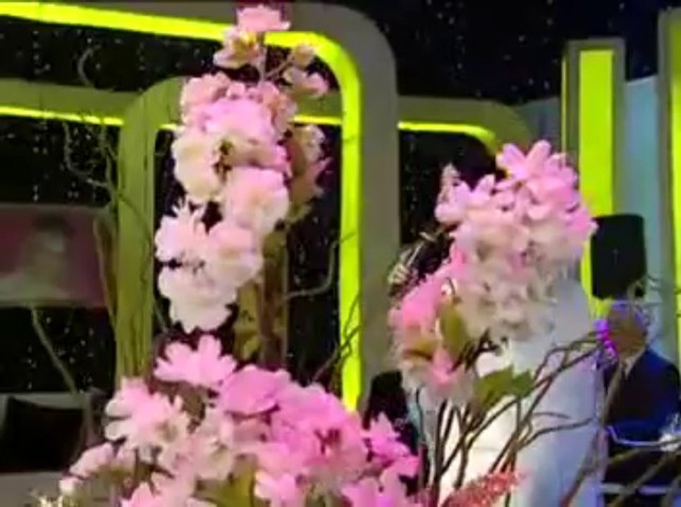 Özlem Özel & Adnan Şenses - Neden Saçların Beya...