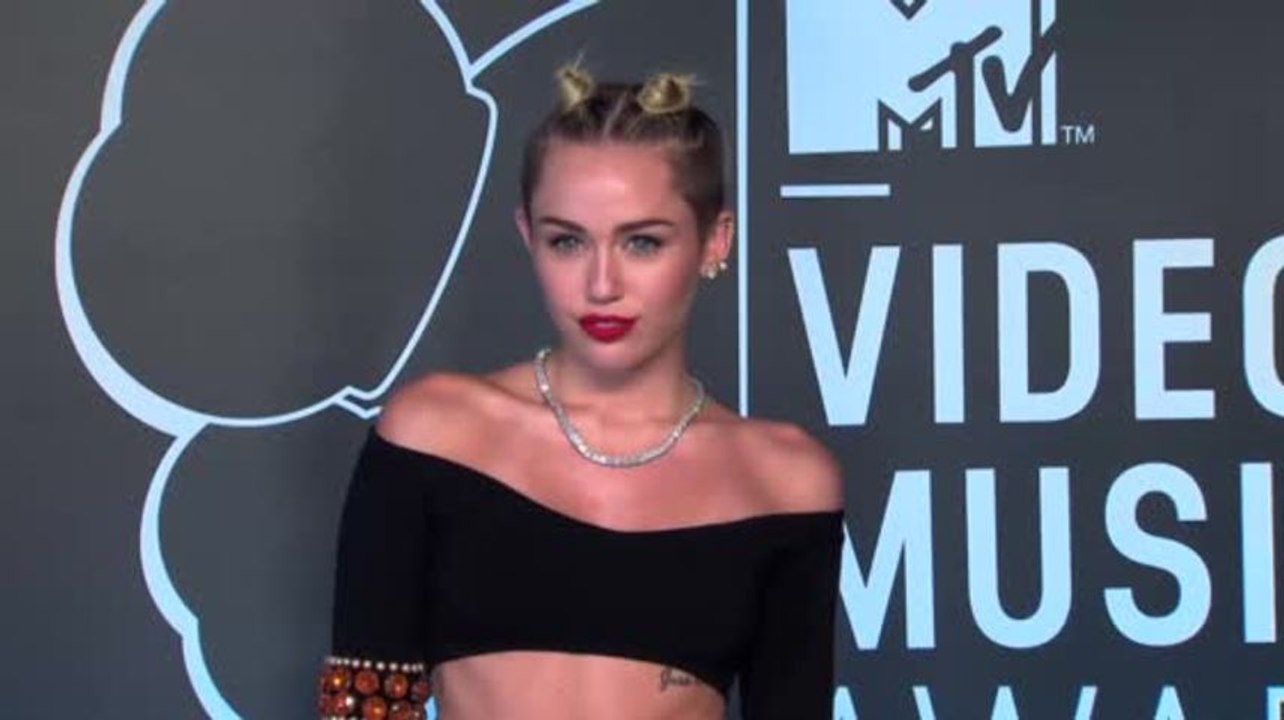 Miley Cyrus von von Vogue-Cover geschmissen