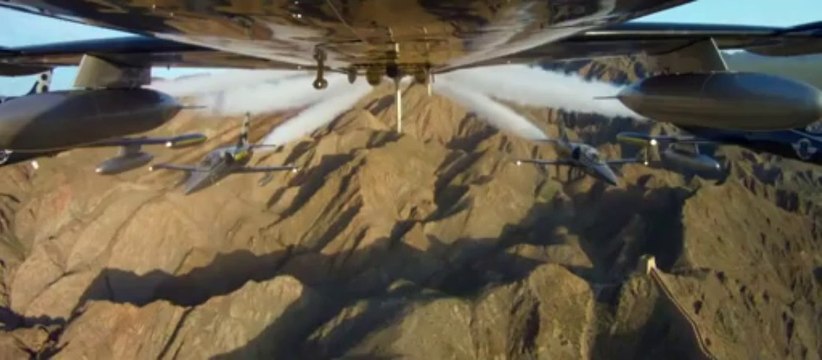 La patrouille Breitling survole la Grande Muraille de Chine