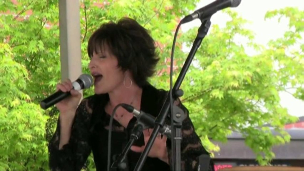 ROCK BAND YOUTUBE VIDEOS LET YOUR MUSIC BE SEEN AND HEARD