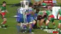 Un rugbyman mord le pénis d'un adversaie