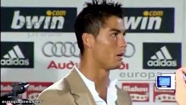 Ronaldo presenta su nueva colección de ropa interior