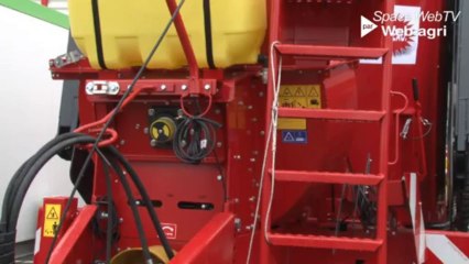 Alimentation et paillage - Mélangeuse désileuse pailleuse, le 3 en 1 de Triolet