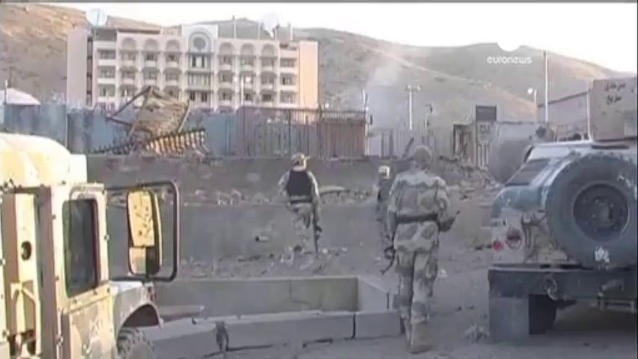 Atentado de los talibanes contra el consulado...