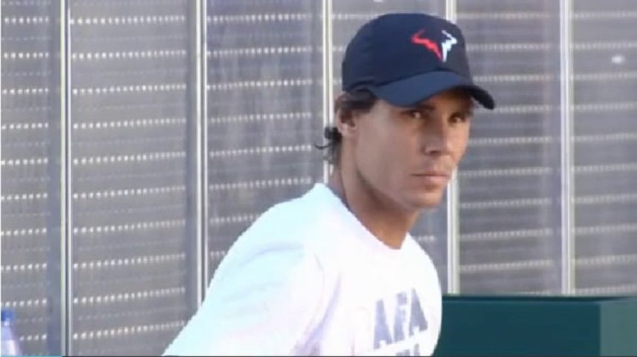 12/09/2013 Rafa Nadal Practice at Caja Magica in Madrid (comments in French)