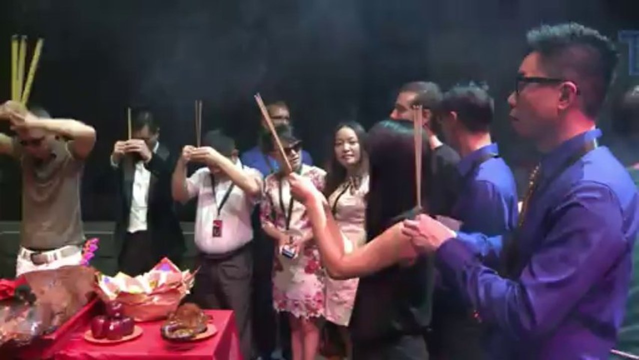 Nackte Kunst: Crazy Horse in Hongkong