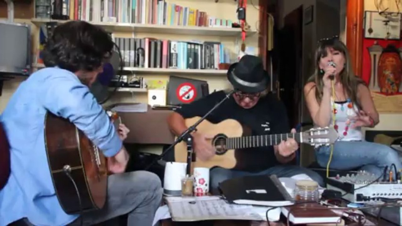 Eda Keske, Yalvaç Ogan Uğur & Ali Fuat Yılmazoğlu - Boat On The River