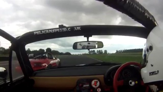 Mazda mx5 Enduro Crash - The car finishes on the Wall! Violent.