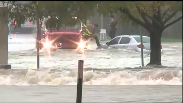 Inundações provocam destruição e morte no Colorado