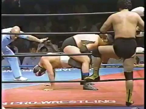 Jumbo Tsuruta & Genichiro Tenryu vs Mil Mascaras & Art Crews (1/2)