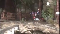 EEUU: las inundaciones dejan 5 muertos y cientos de...