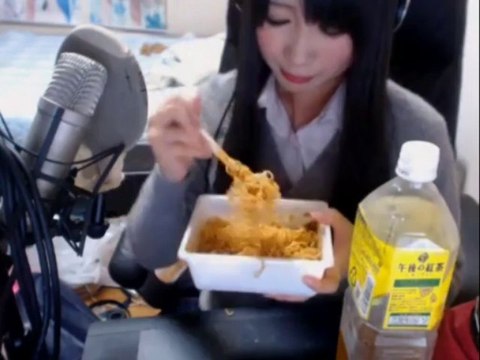 【ニコ生】2013年9月15日 えっさん（すぺしゃるえま）　～24時間配信での罰ゲーム～ 激辛ペヤング食べるます(・＾​；❥)yes