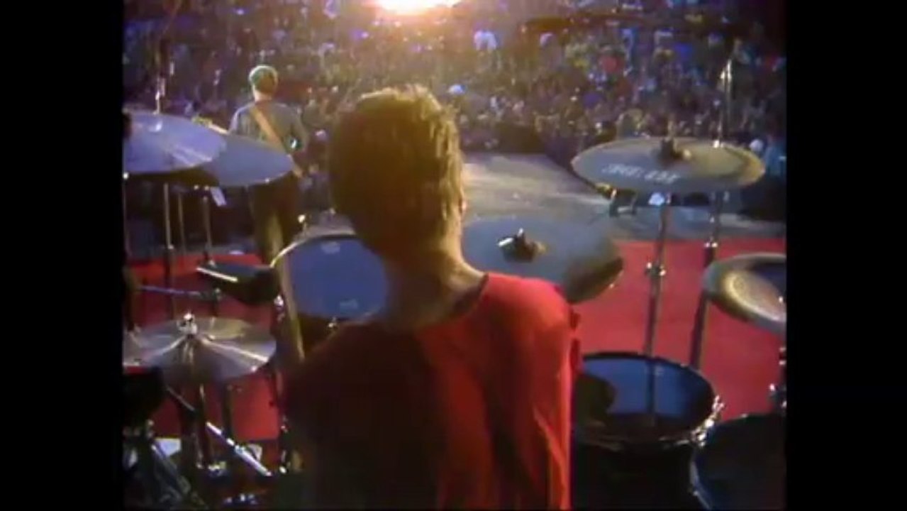 U2 live - Red Rocks 1983 -(Surrender )