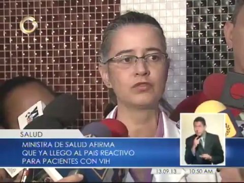 Ministra de Salud: Había fallas con un reactivo para pacientes con VIH, pero ya llegó al país